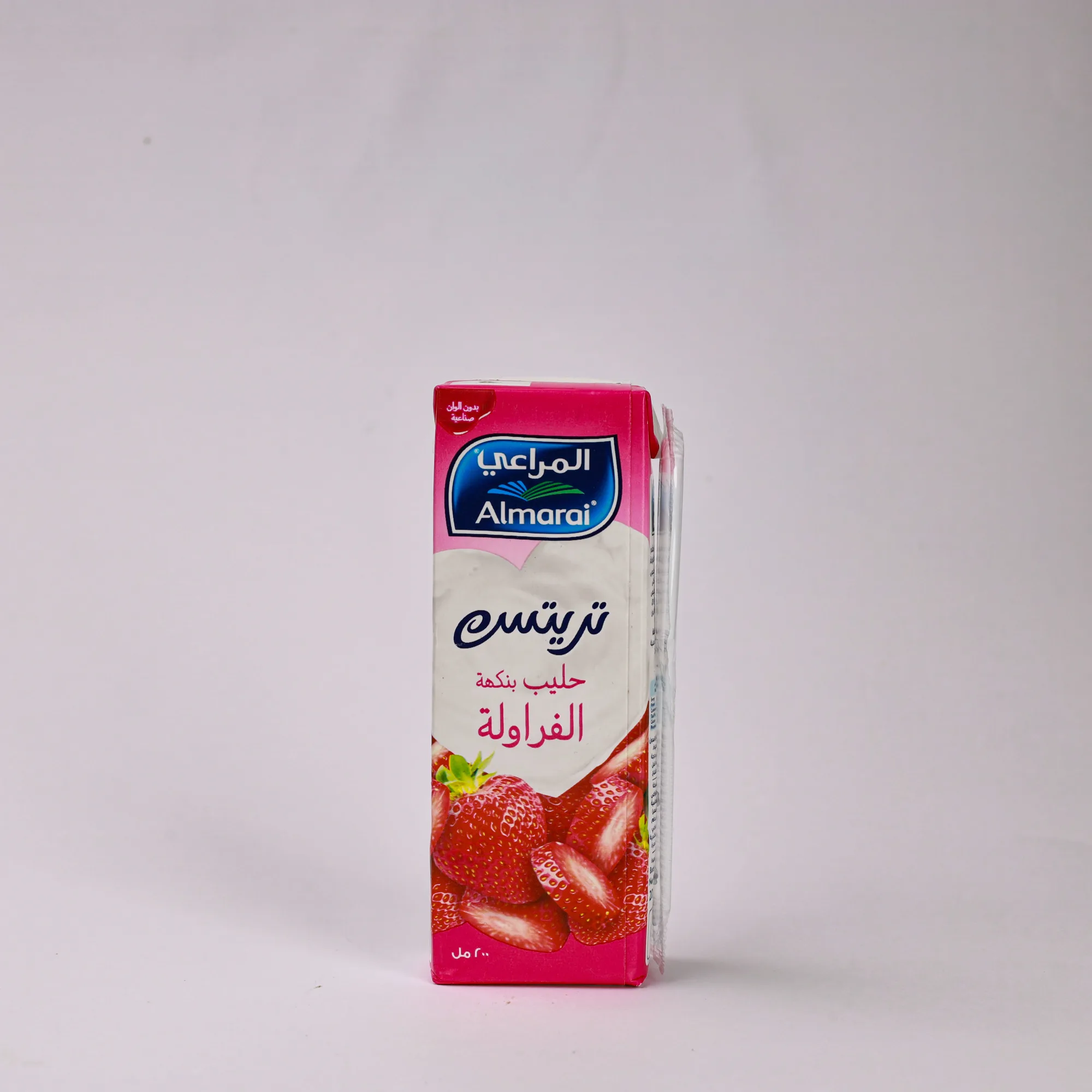 لبن مراعي بالفراولة
